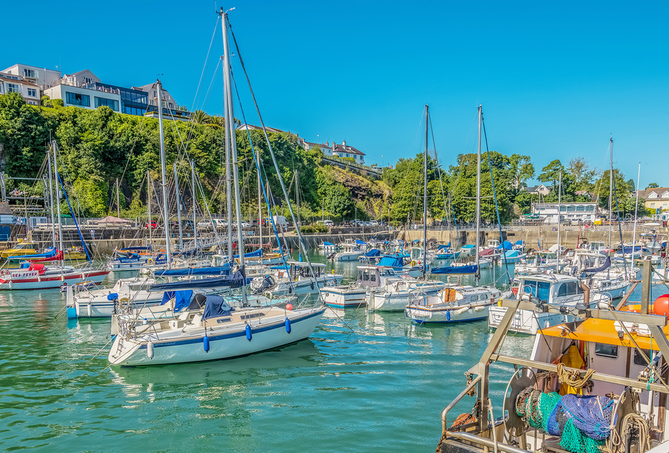 Saundersfoot Village