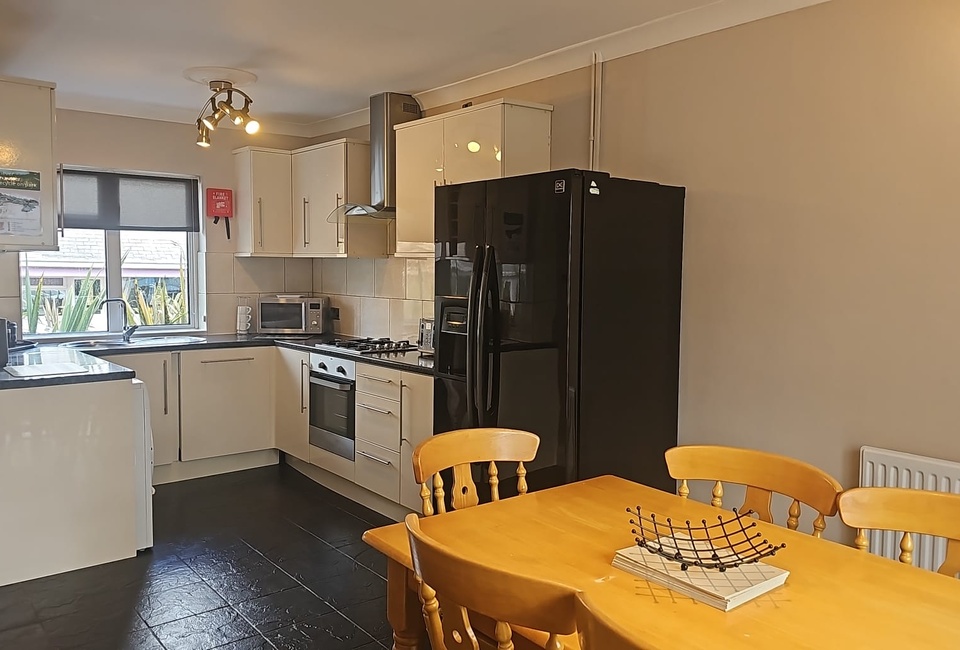 6 Berth Bungalow